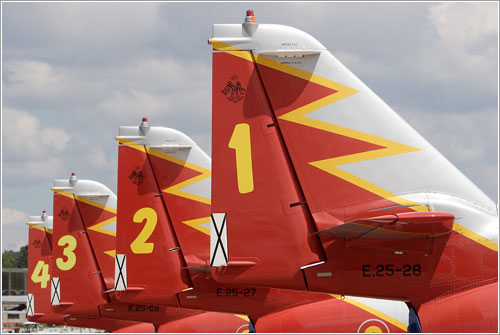 Colas de los C-101 de la Patrulla Águila - Wicho