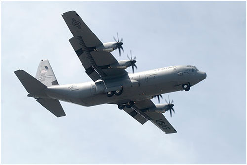 El C-130J en pleno vuelo