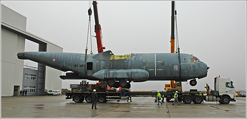 Galería: el desensamblado de un Transall C-160