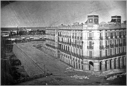 Plaza de la Constitución de Barcelona / por Pedro Felipe Monlau y Roca (1839)