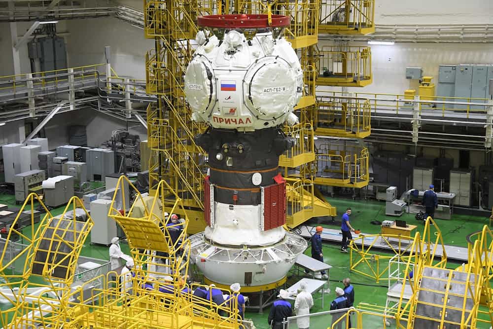 Prichal y la Progress M-UM sobre el adaptador que los unía al Soyuz – Roscosmos