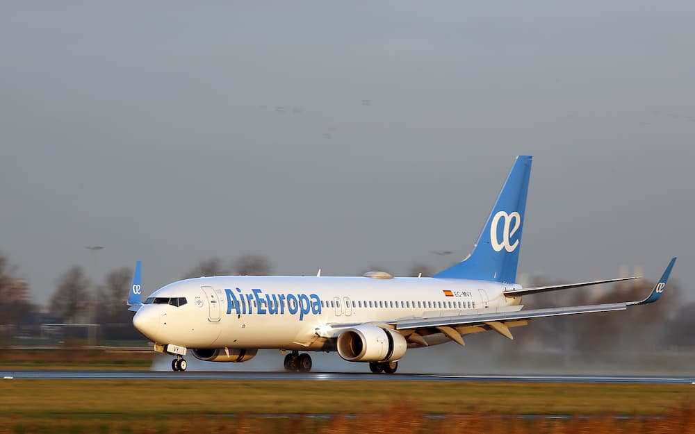 Un Boeing 737 de Air Europa aterrizando en Ámsterdam – Wicho