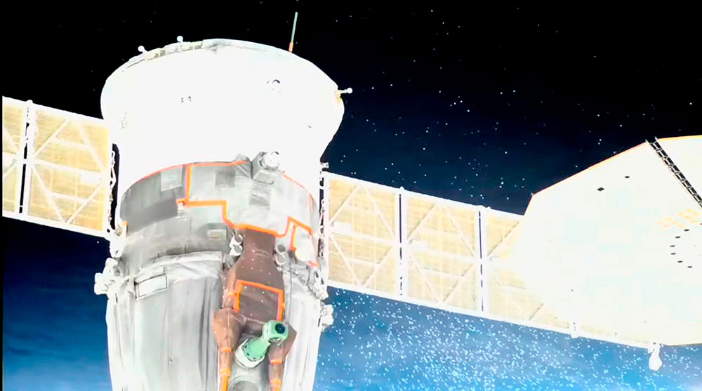 Roscosmos decide que la cápsula tripulada Soyuz MS-22 no se puede utilizar más y que debe volver a tierra vacía