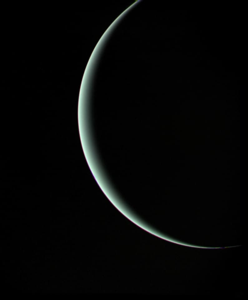 Urano visto por la Voyager 2 – NASA/JPL