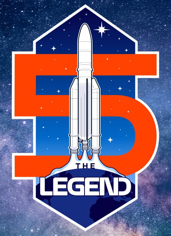 Parche con un Ariane 5 de perfile y el texto «The Legend» debajo