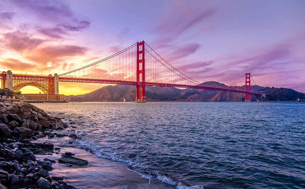 Golden Gate Bridge at Purple sunset (CC) Umer Sayyam