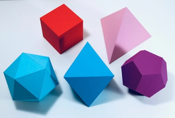 Cajas y formas geométricas 3D recortables para todos los públicos (y todos los gustos)