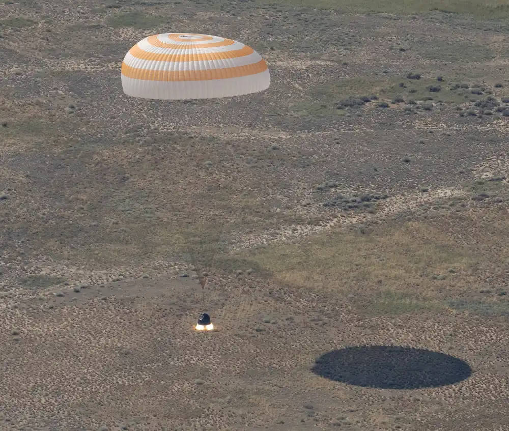 Echa el freno, Magdaleno Vista desde el aire de la cápsula justo antes de tomar contacto con el suelo