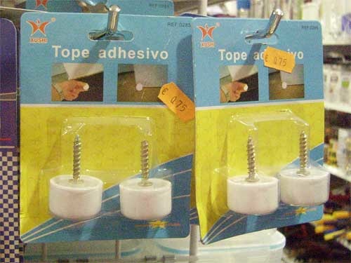 tope-adhesivo-atornilla.jpg