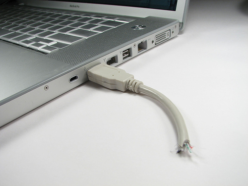 Pincho USB cable roto